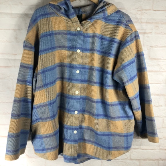 wild fable Jackets & Blazers - Wild Fable Button Up Flannel